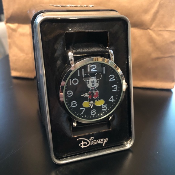 ❌SOLD❌ New! Men’s Style Disney Wrist Watch - Picture 7 of 7